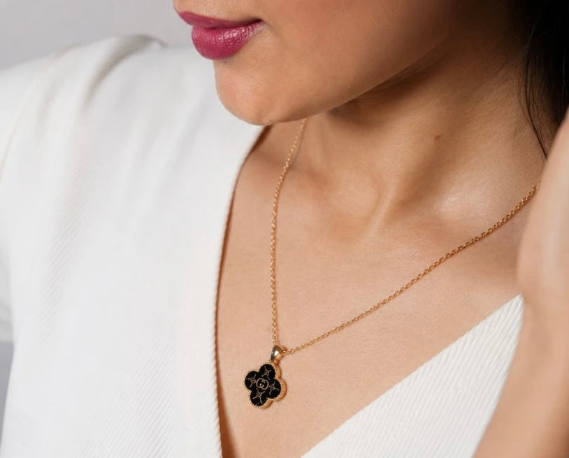 Black Clover Pendant & Earrings Set