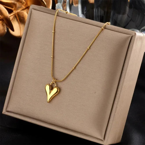 Minimalist Heart Necklace