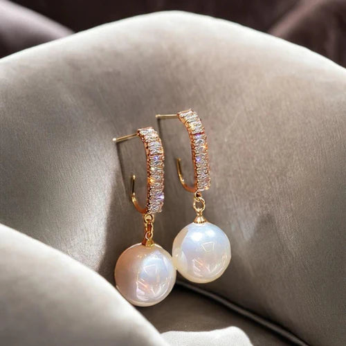 Spark Glow Pearl Earring