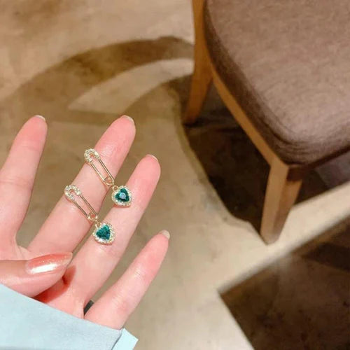 Emeraled Chain Earring