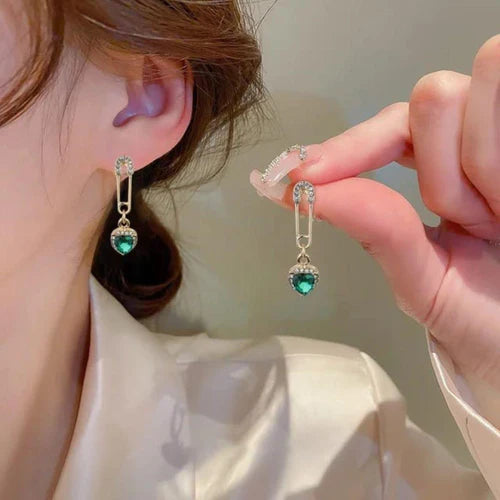 Emeraled Chain Earring