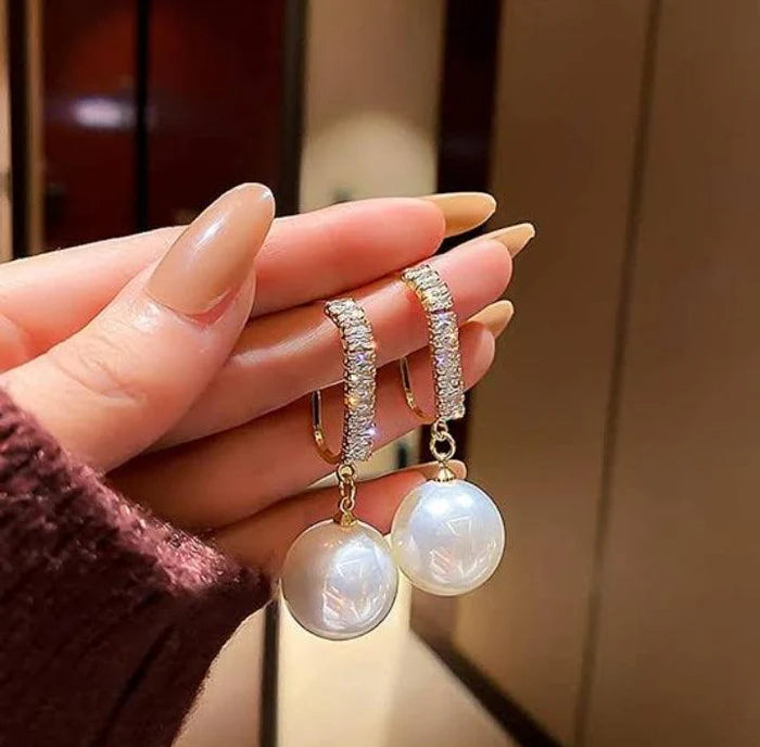 Spark Glow Pearl Earring