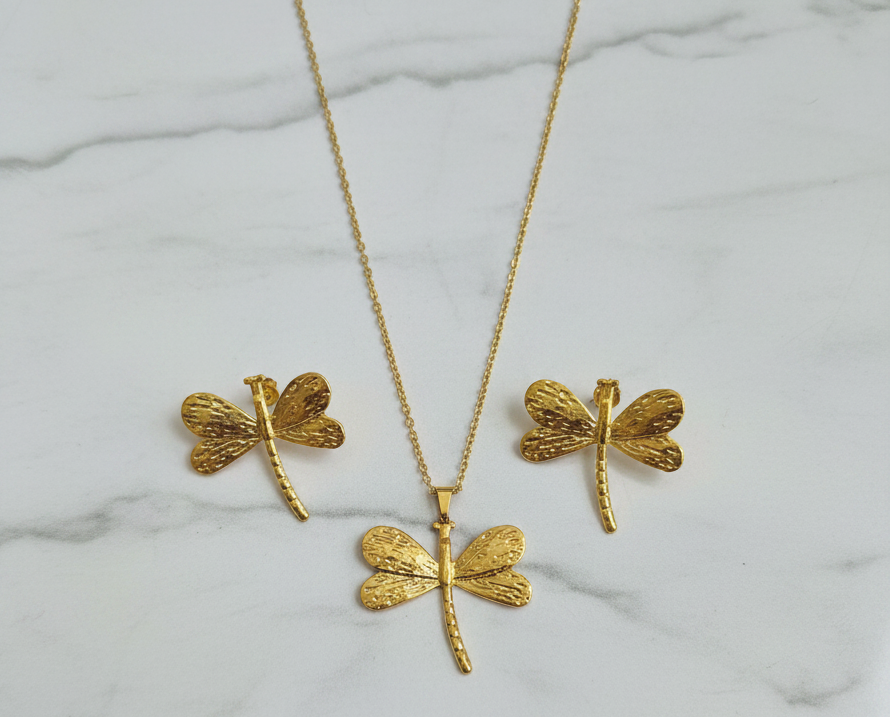 Dragonfly Pendant & Stud Earrings Set